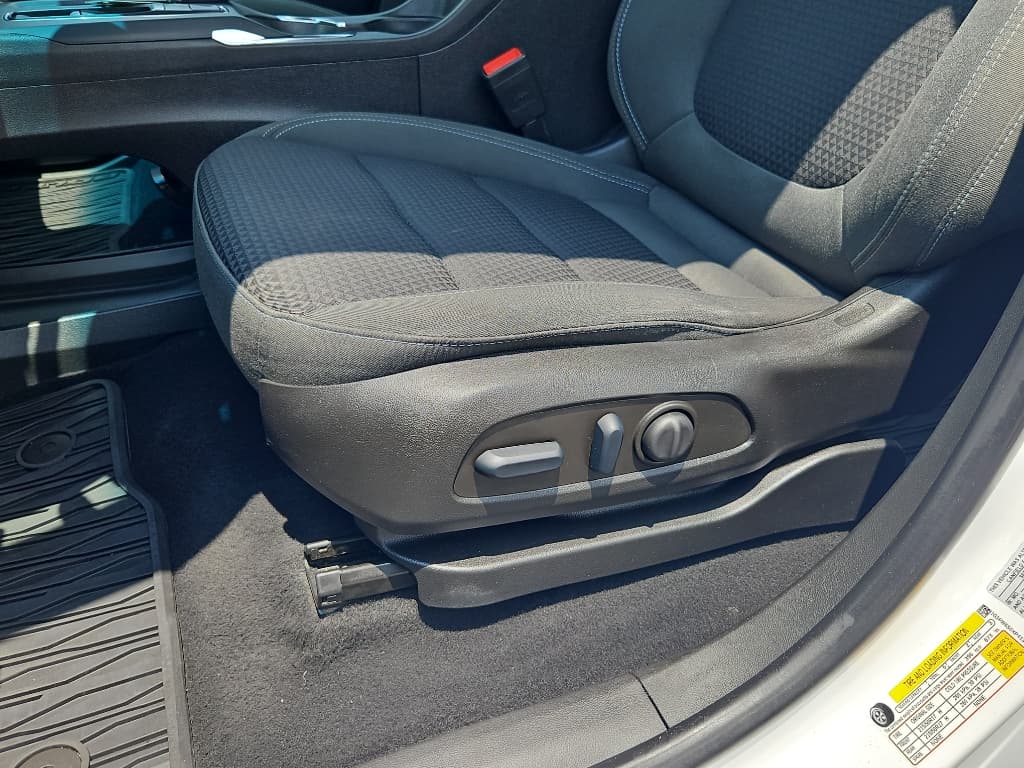 2023 Chevrolet Bolt EV view 7