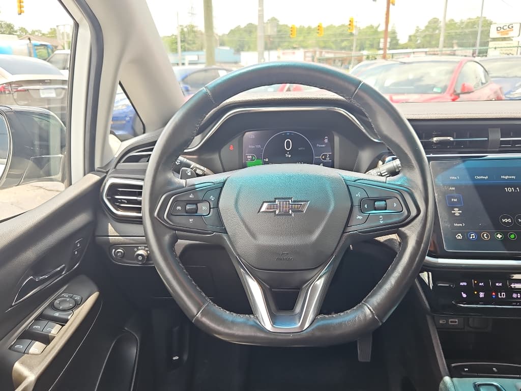 2023 Chevrolet Bolt EV view 8