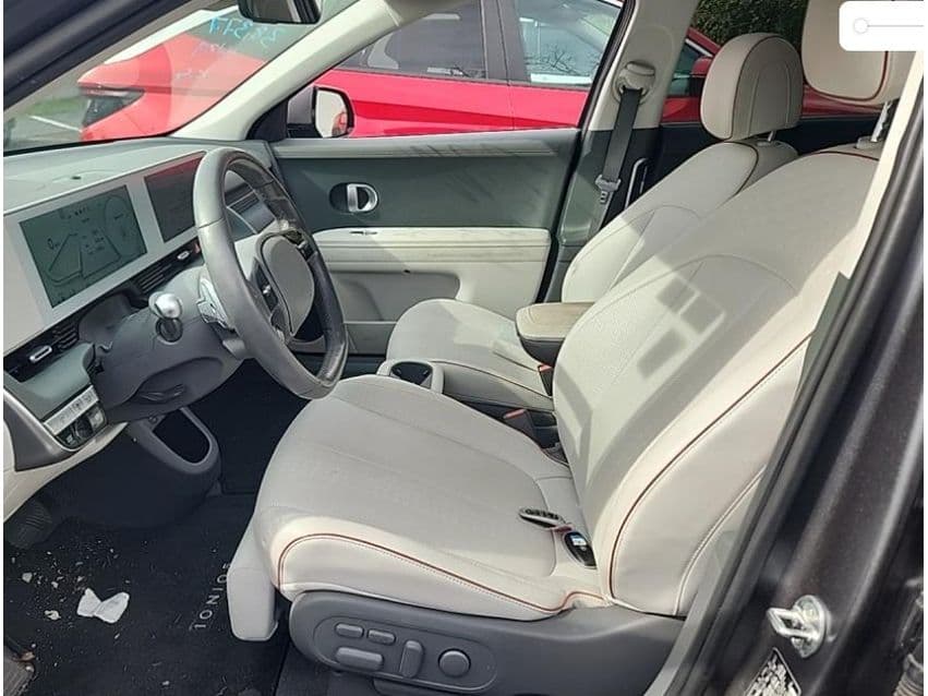 2023 Hyundai IONIQ 5 view 5
