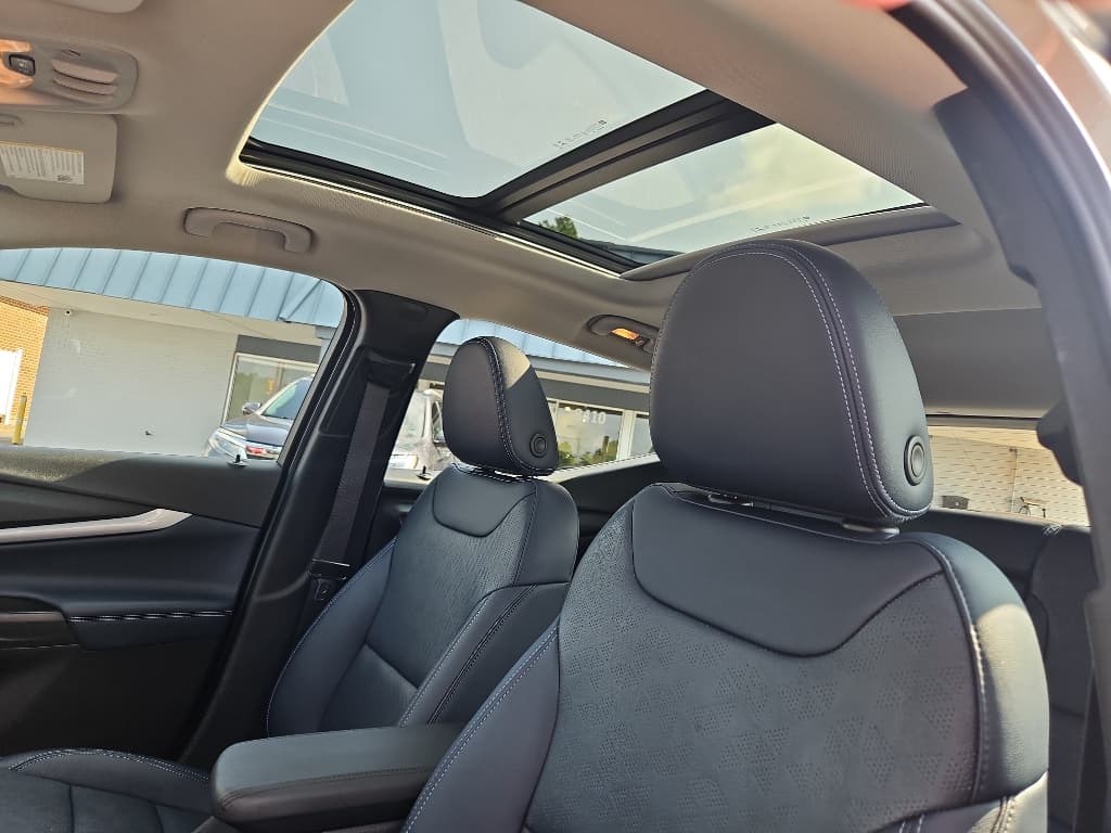 2022 Chevrolet Bolt EUV view 21