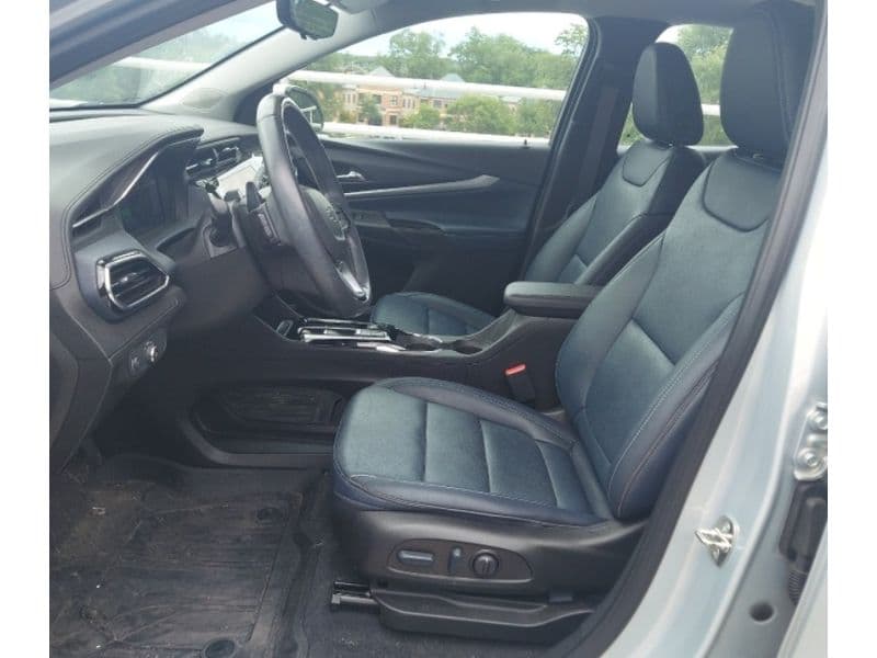 2022 Chevrolet Bolt EUV view 7