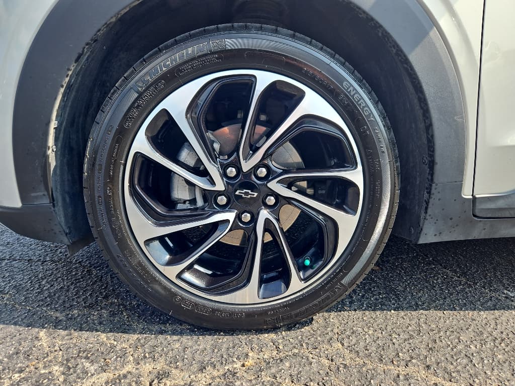 2022 Chevrolet Bolt EUV view 26