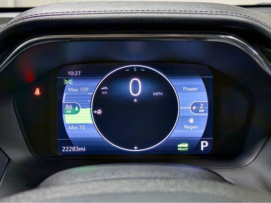 2023 Chevrolet Bolt EUV view 9