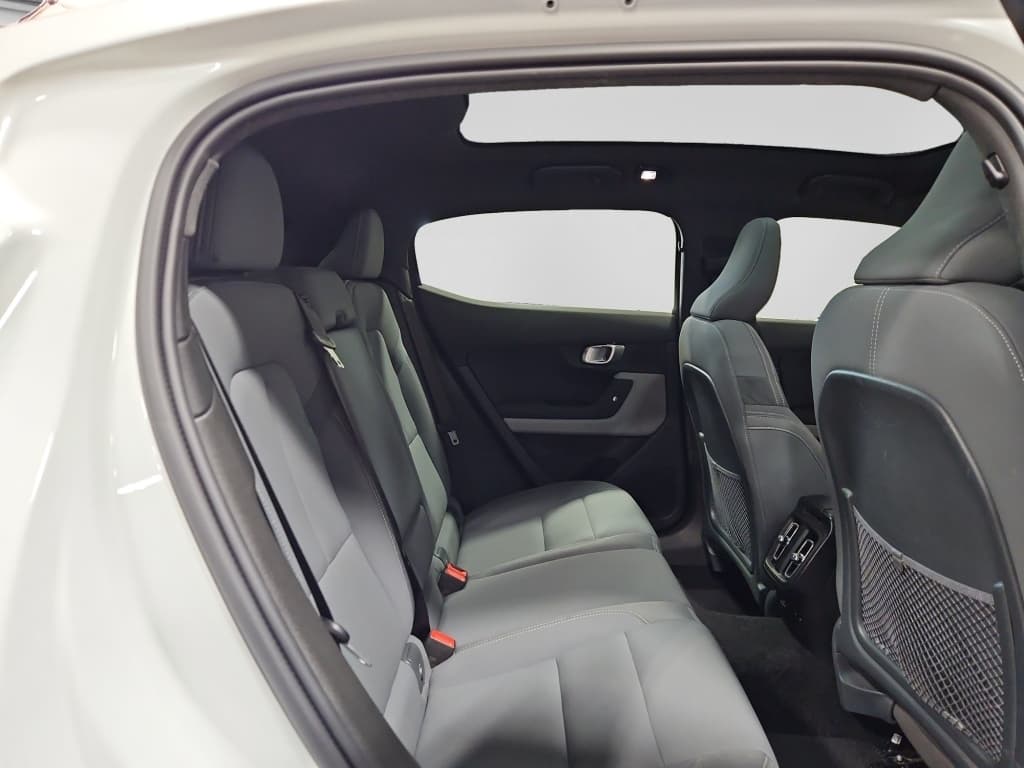 2023 Polestar Polestar 2 view 19