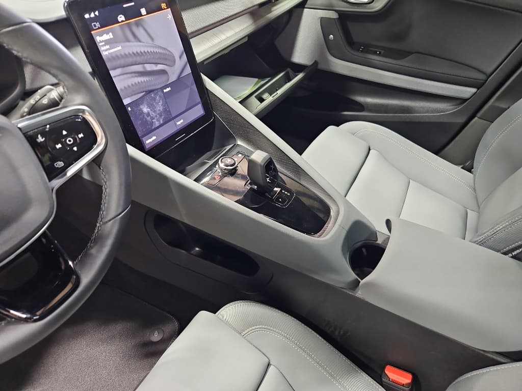 2023 Polestar Polestar 2 view 16