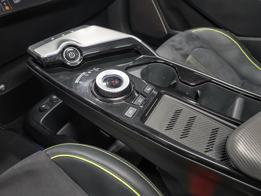 2023 Kia EV6 view 19