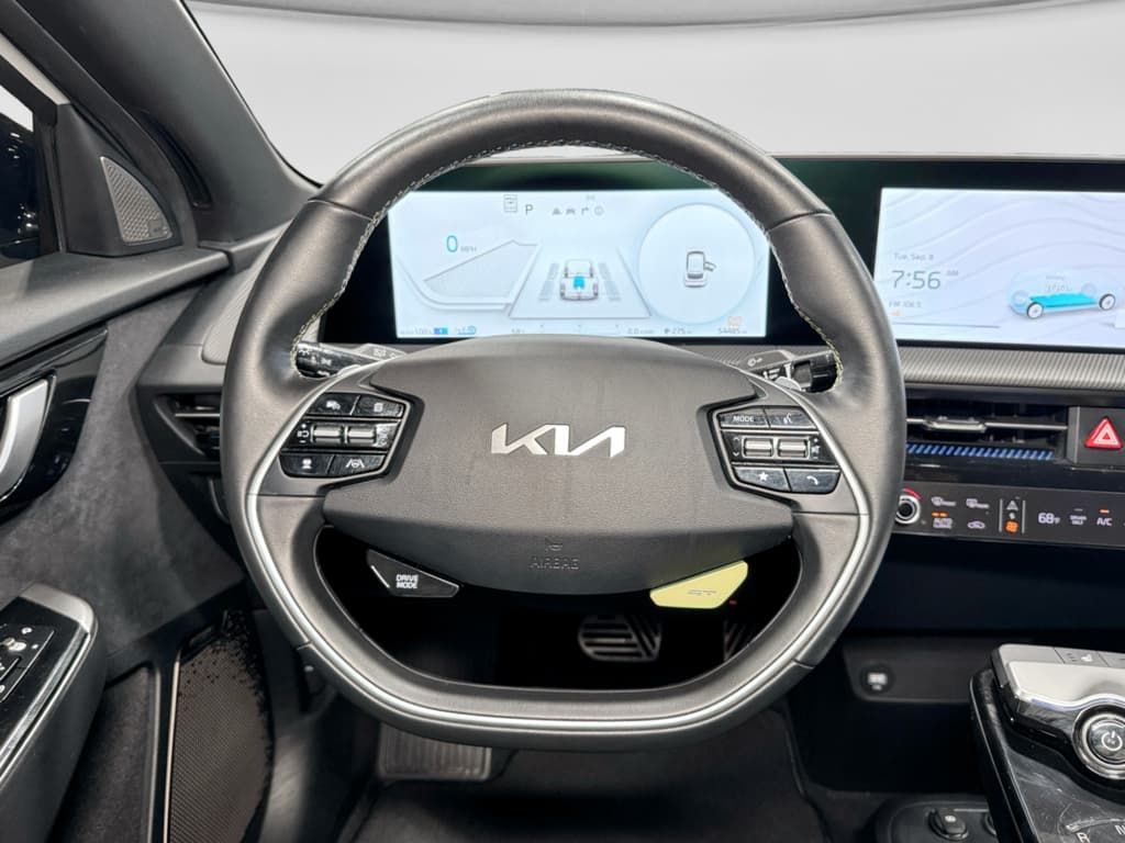 2023 Kia EV6 view 8