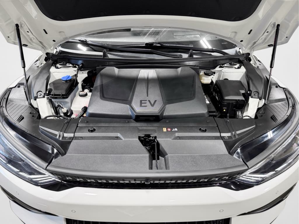 2023 Kia EV6 view 26