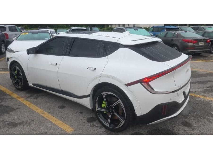 2023 Kia EV6 view 4