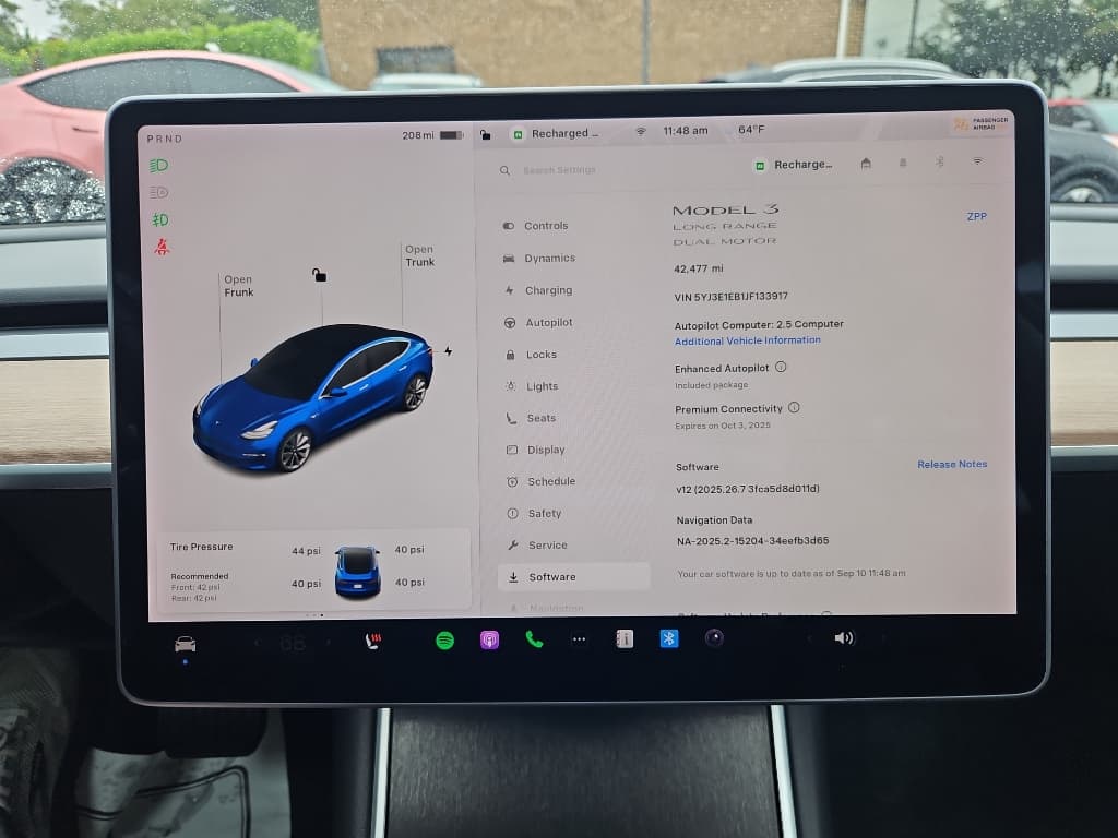2018 Tesla Model 3 view 9