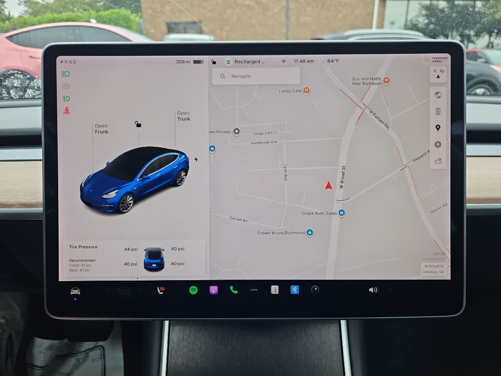 2018 Tesla Model 3 view 10