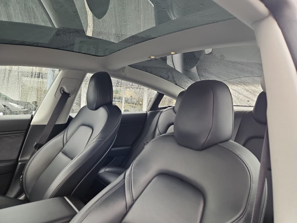 2018 Tesla Model 3 view 16
