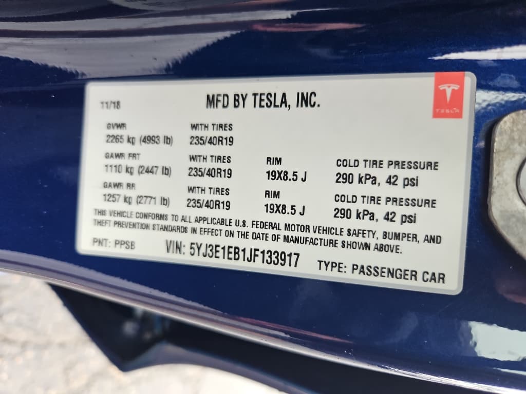 2018 Tesla Model 3 view 23
