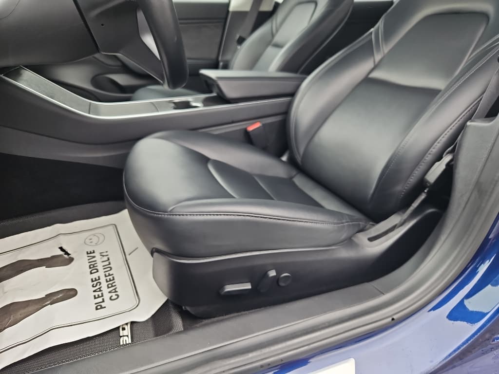 2018 Tesla Model 3 view 7