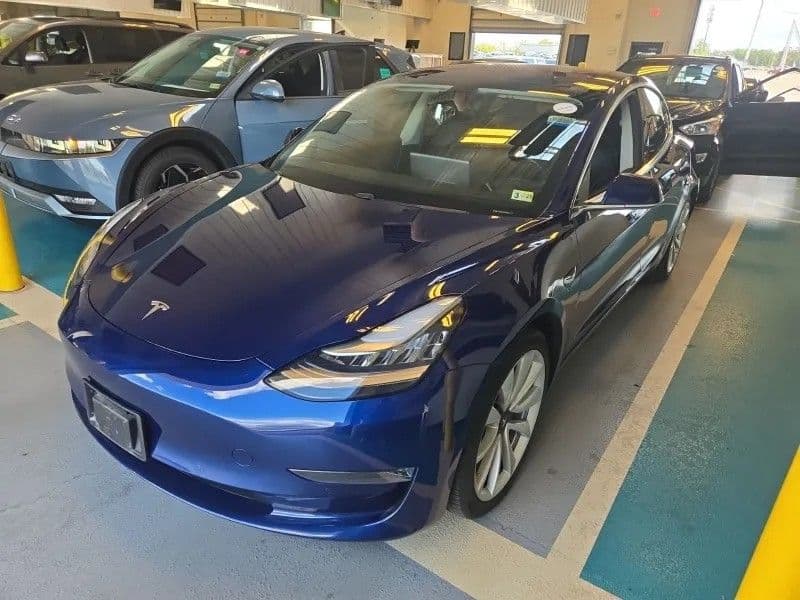 2018 Tesla Model 3 view 1