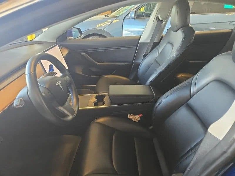 2018 Tesla Model 3 view 6