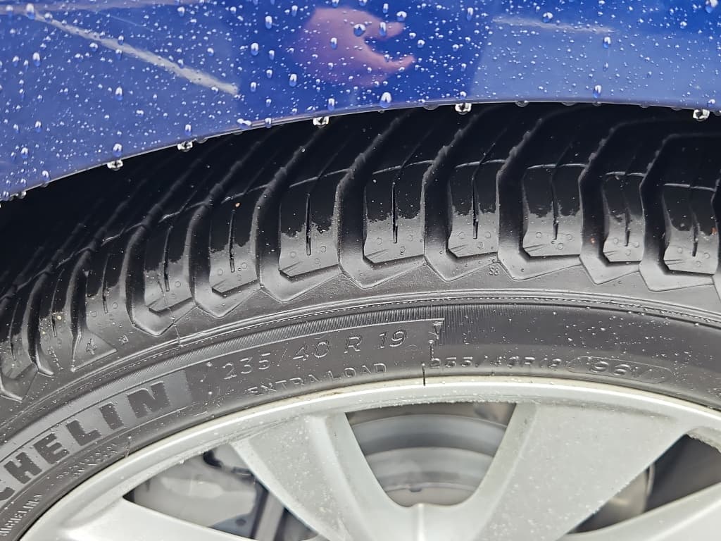 2018 Tesla Model 3 view 30