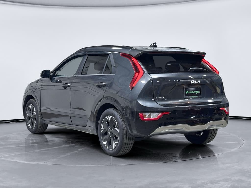 2025 Kia Niro EV view 2