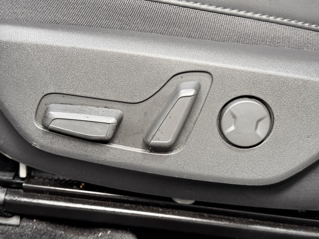 2025 Kia Niro EV view 6