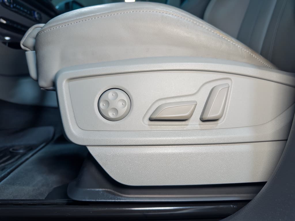 2021 Audi Q5 e view 7
