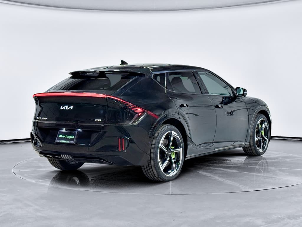 2023 Kia EV6 view 3