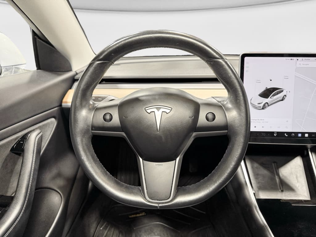 2018 Tesla Model 3 view 7