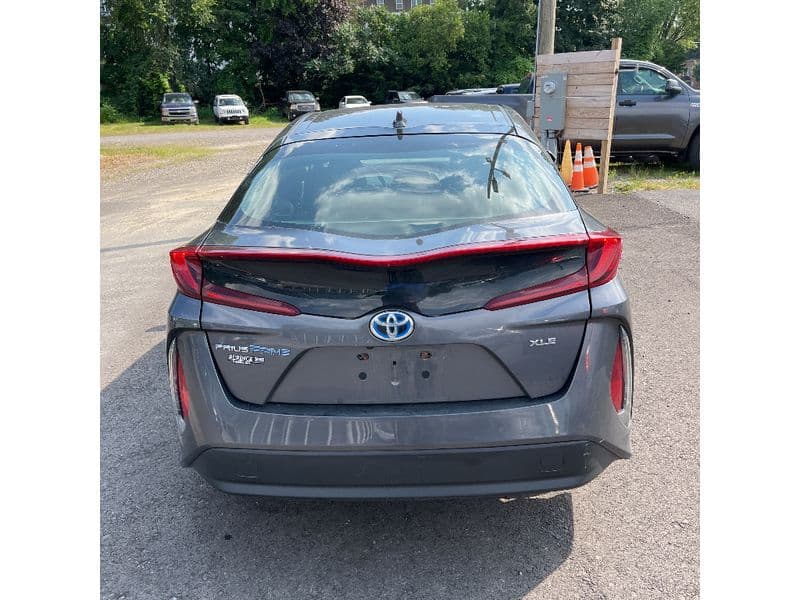 2020 Toyota Prius Prime view 4