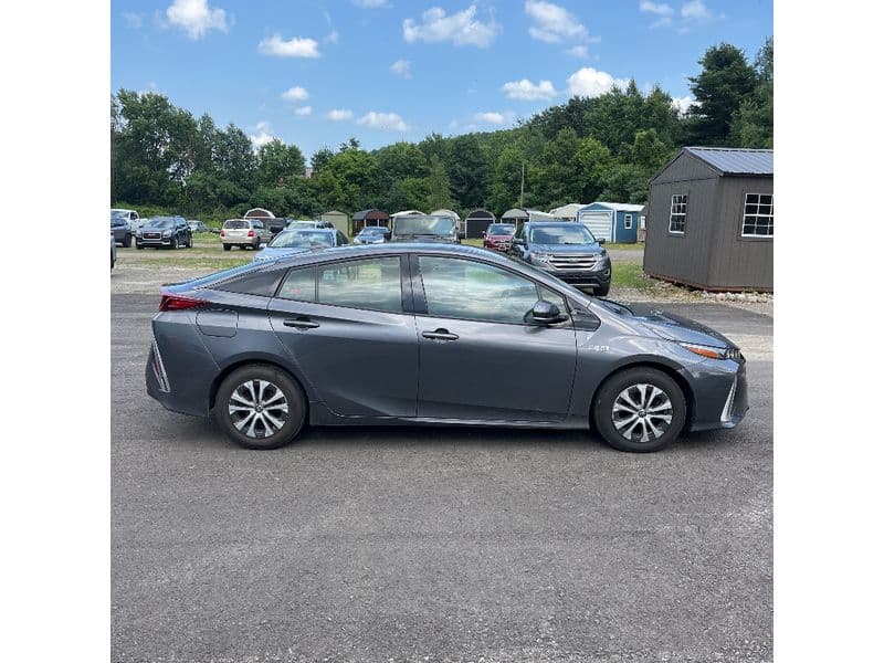 2020 Toyota Prius Prime view 6