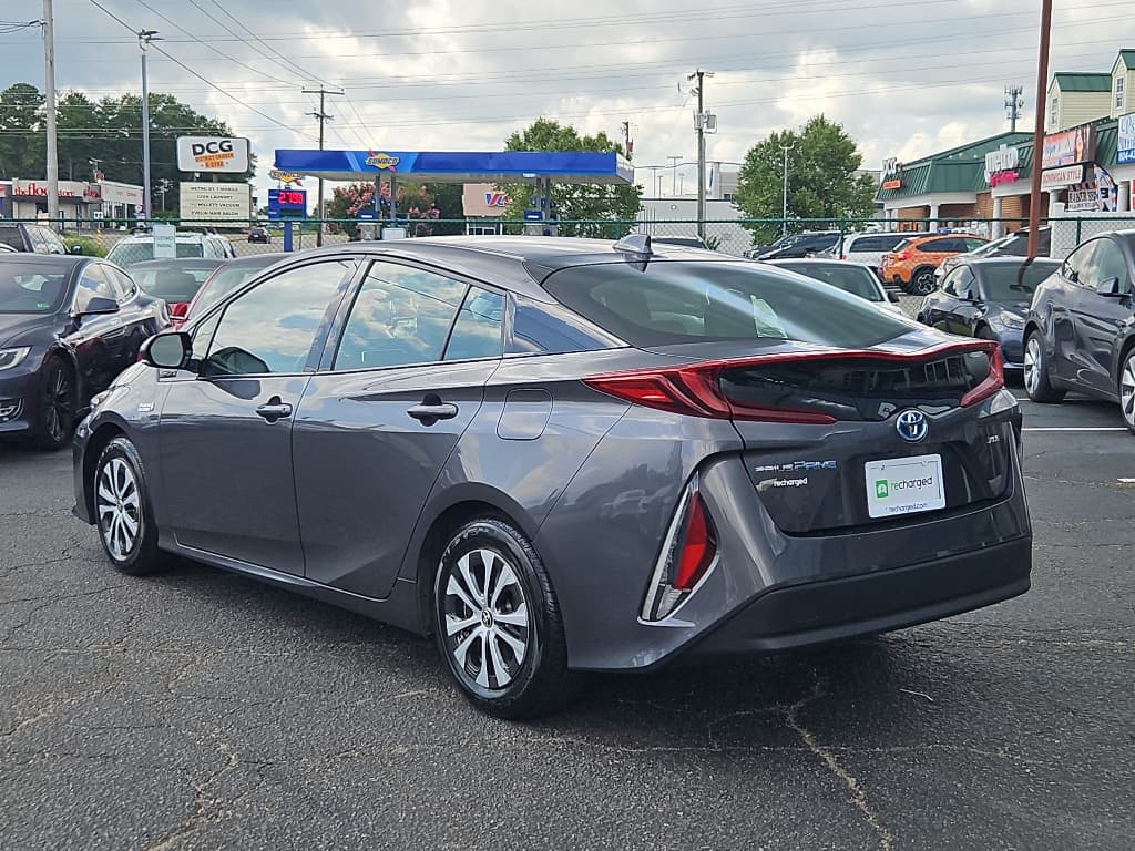 2020 Toyota Prius Prime view 2
