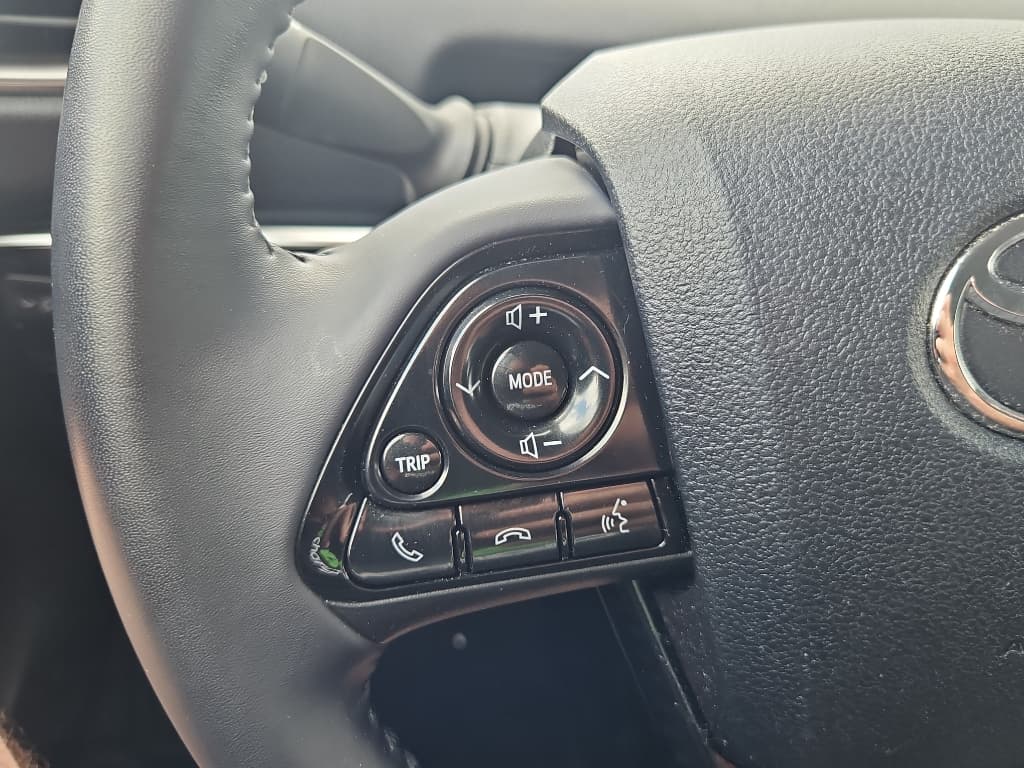 2020 Toyota Prius Prime view 9