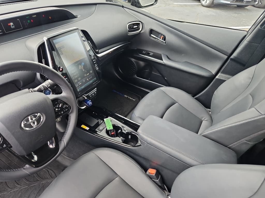 2020 Toyota Prius Prime view 16