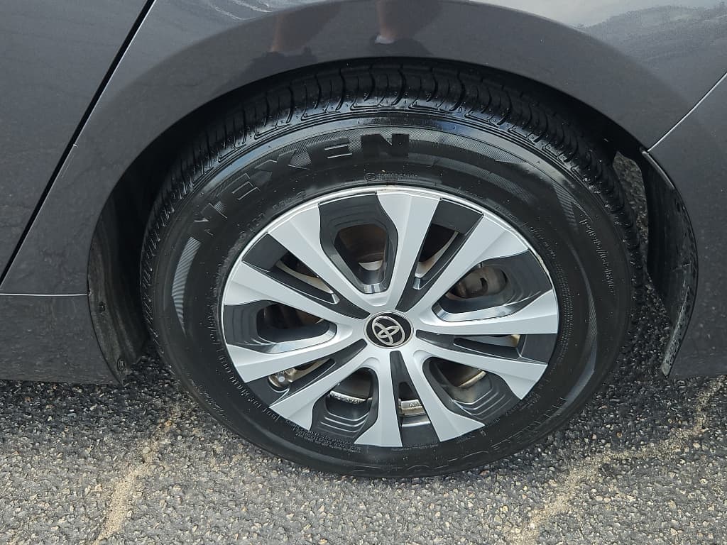 2020 Toyota Prius Prime view 28