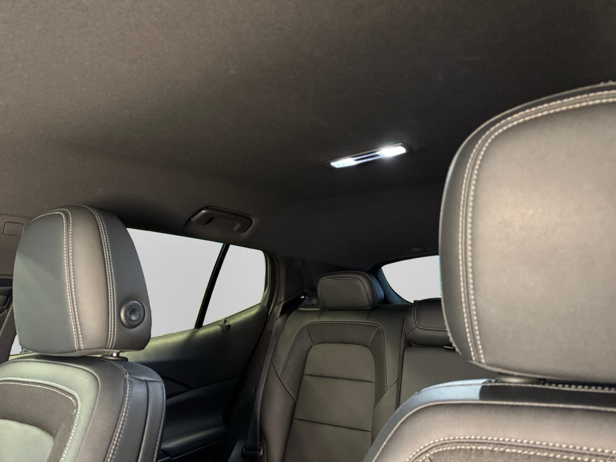 2025 Chevrolet Equinox EV view 23