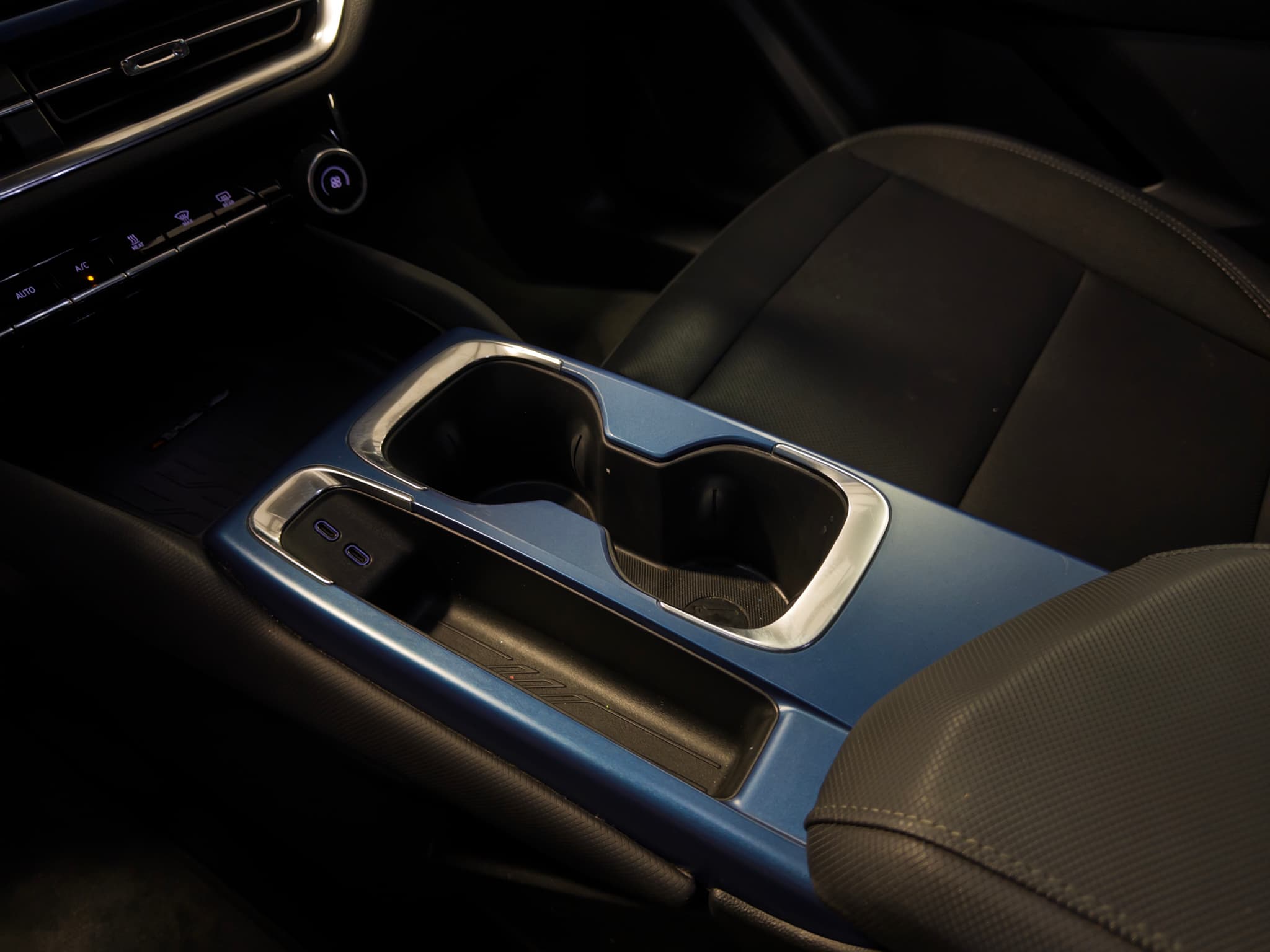 2025 Chevrolet Equinox EV view 18