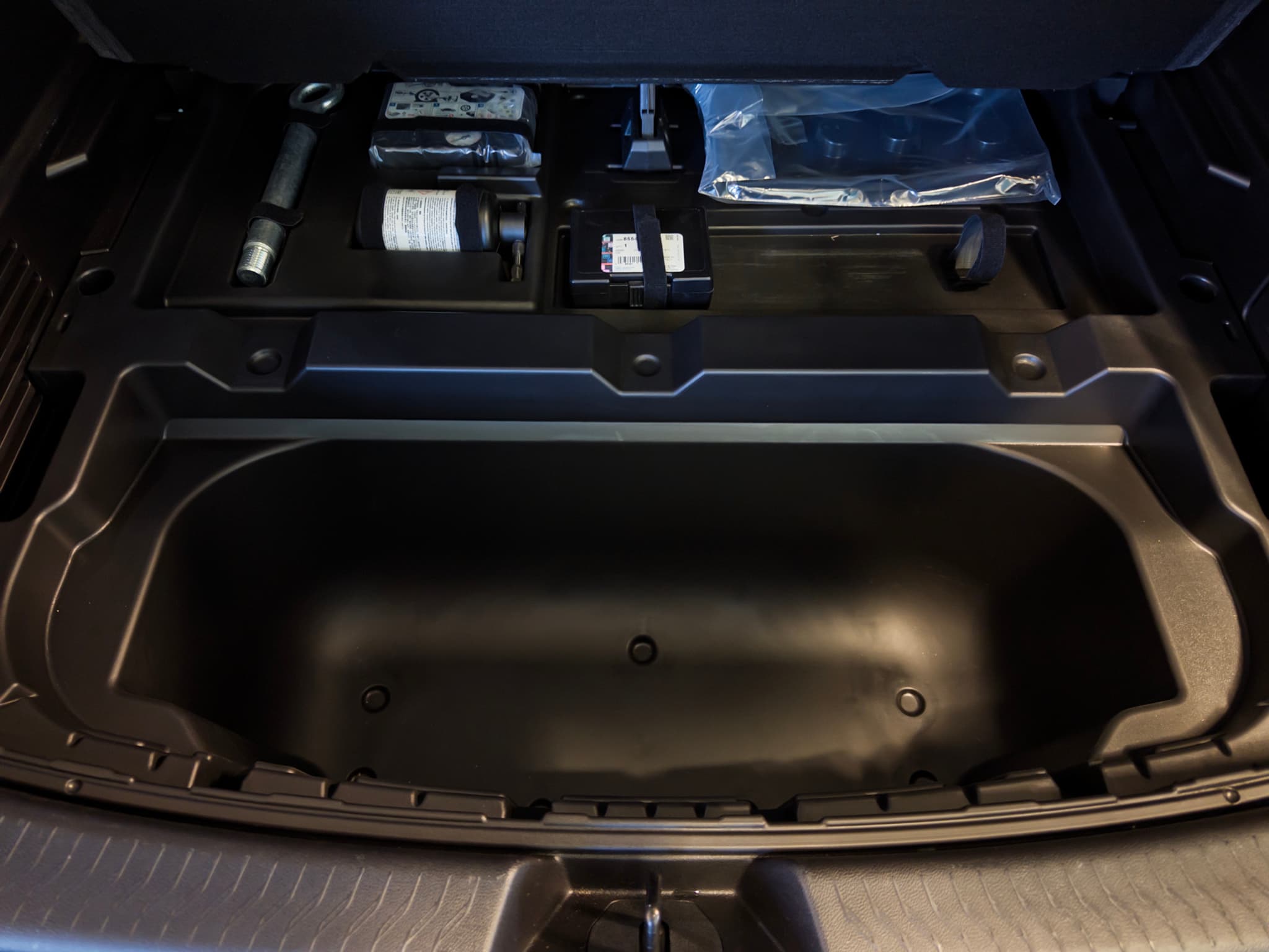 2025 Chevrolet Equinox EV view 25