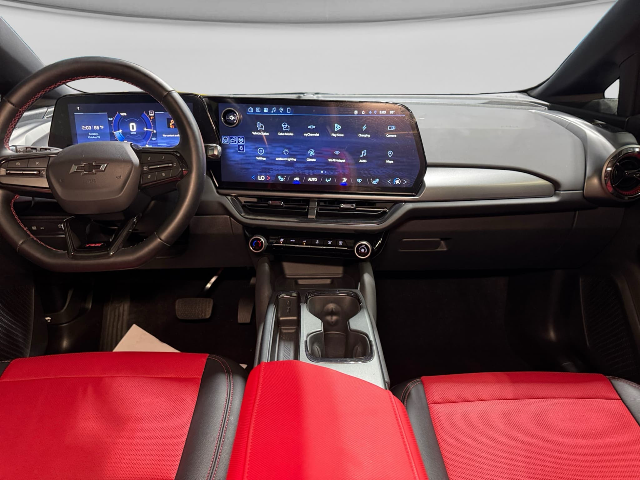 2025 Chevrolet Equinox EV view 16