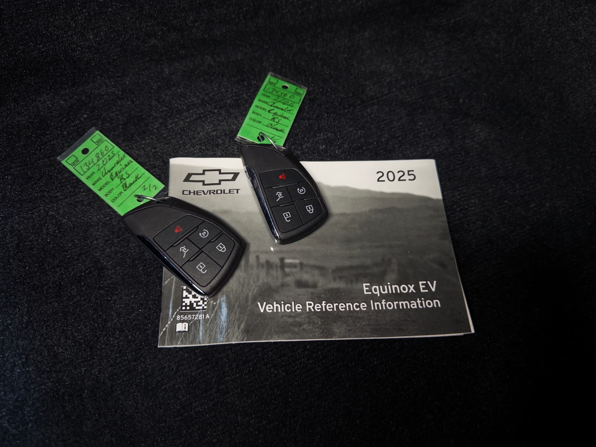 2025 Chevrolet Equinox EV view 23