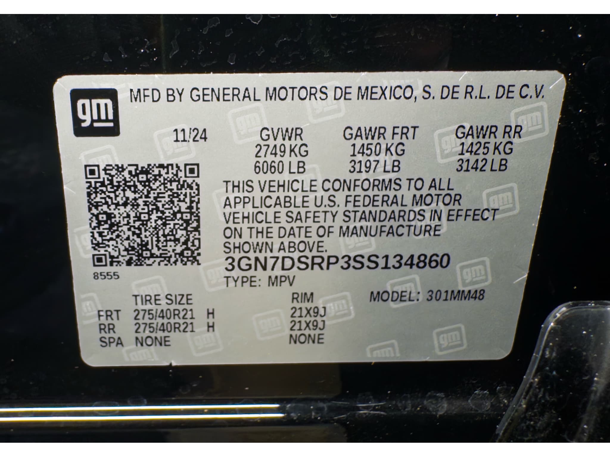 2025 Chevrolet Equinox EV view 27