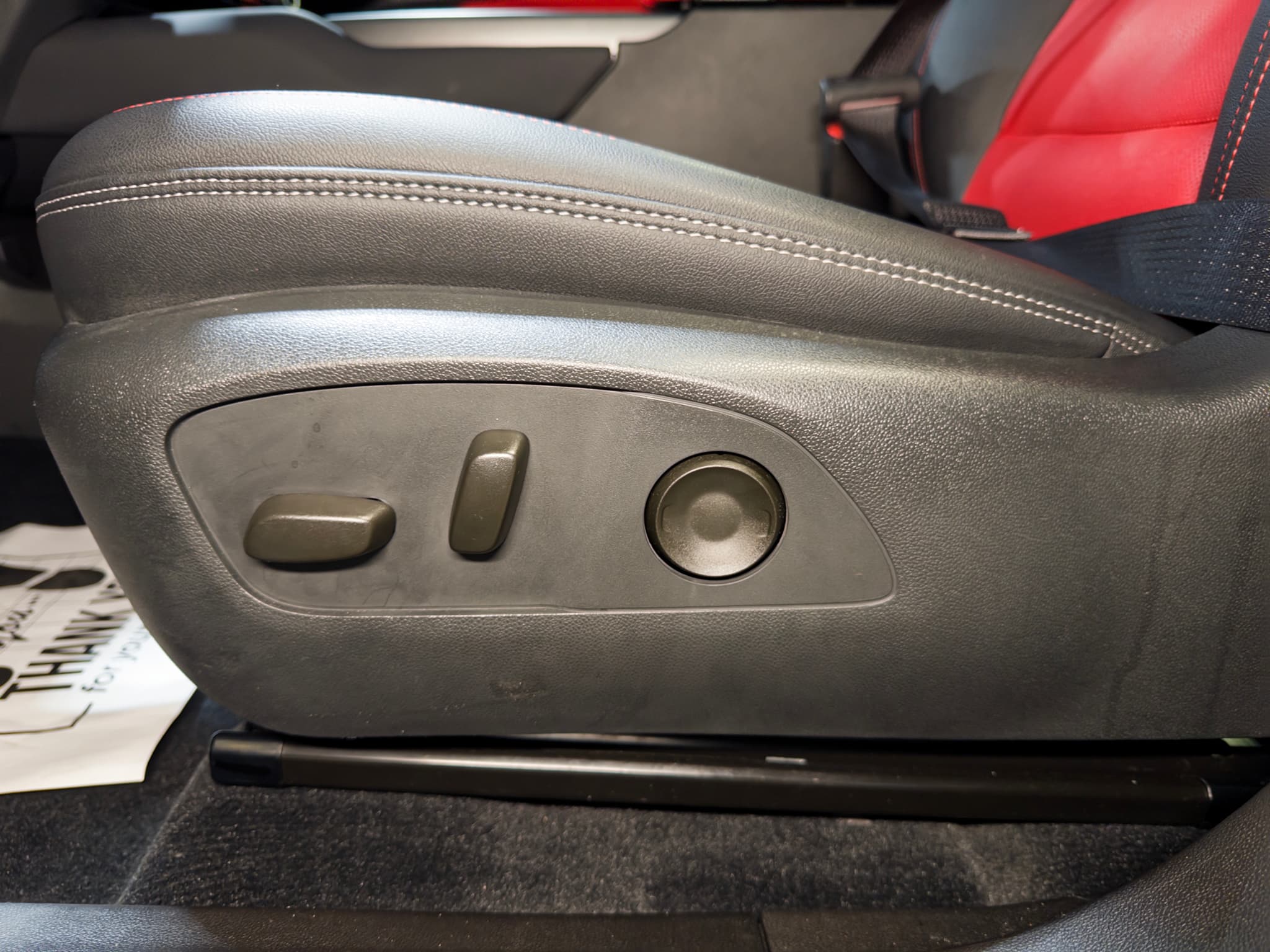 2025 Chevrolet Equinox EV view 6