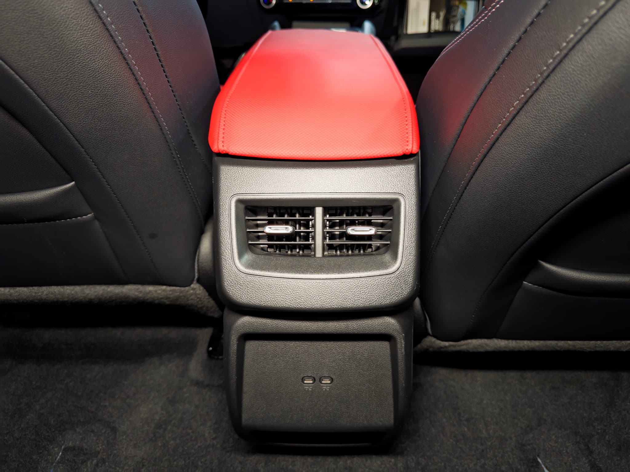 2025 Chevrolet Equinox EV view 21