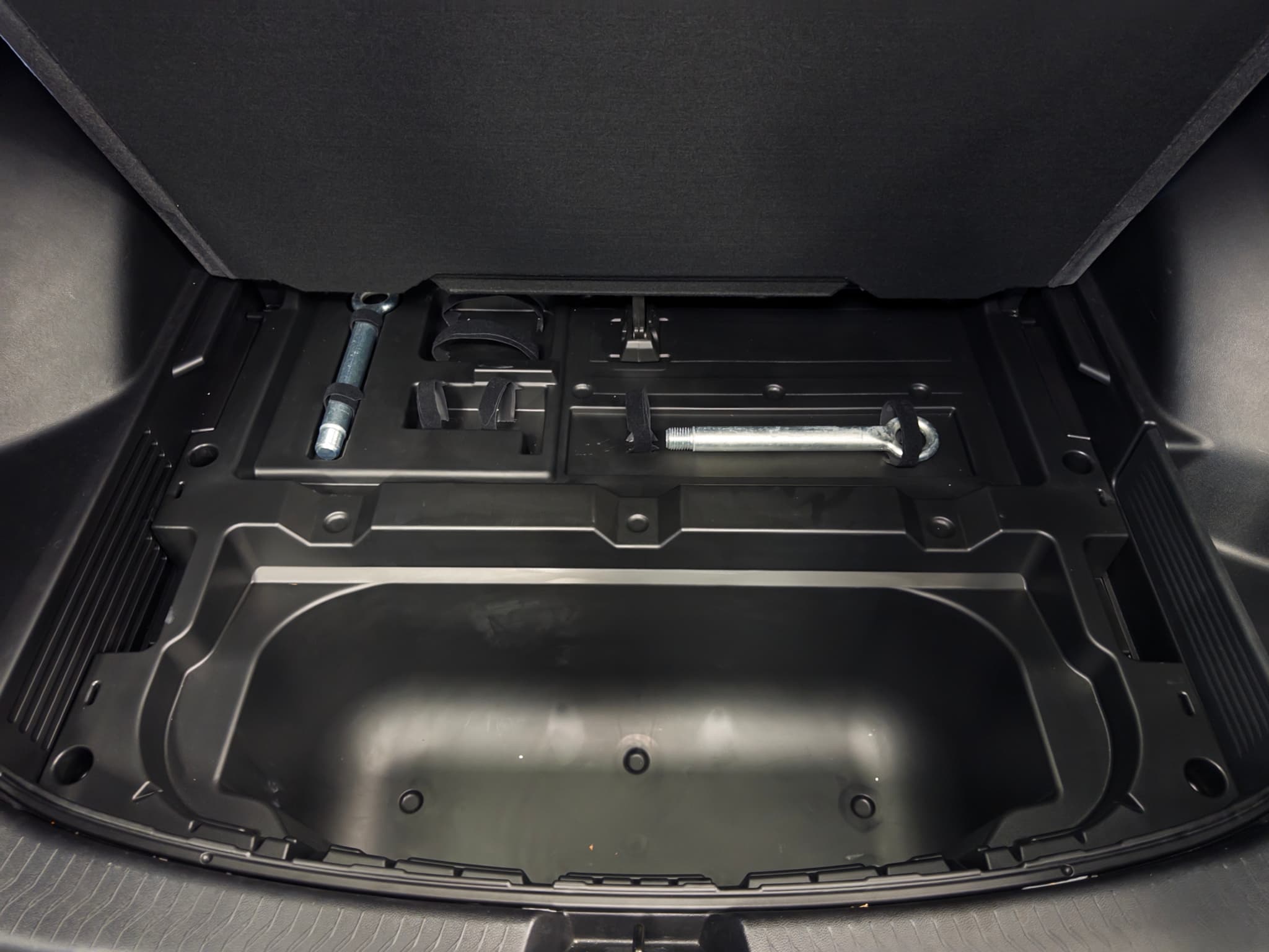 2025 Chevrolet Equinox EV view 26