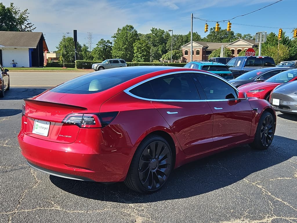 2018 Tesla Model 3 view 3