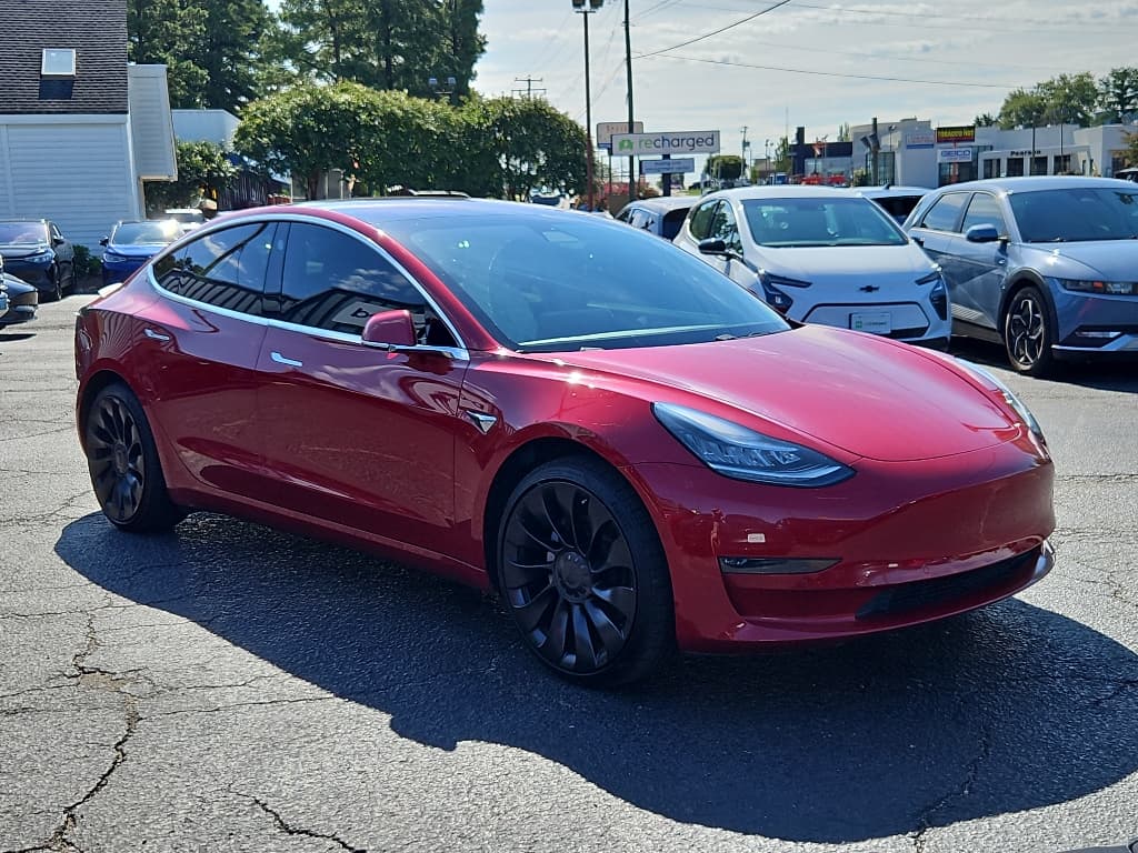 2018 Tesla Model 3 view 4