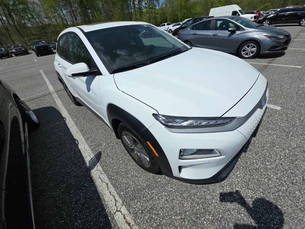 2021 Hyundai Kona EV view 2