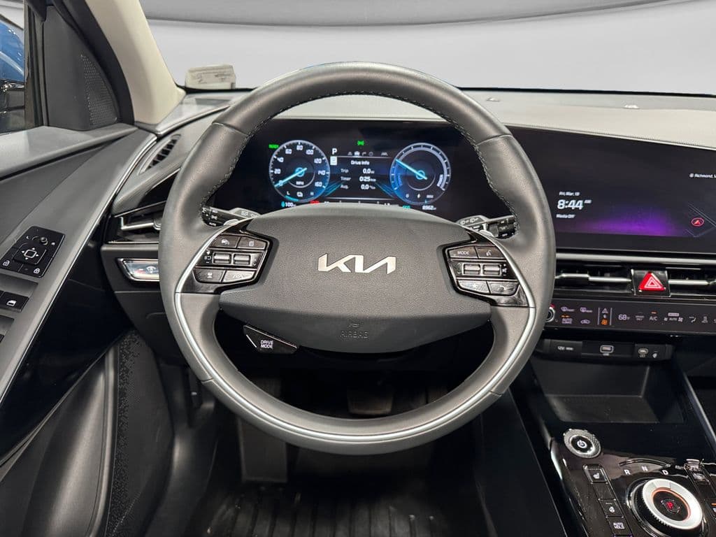 2025 Kia Niro EV view 5