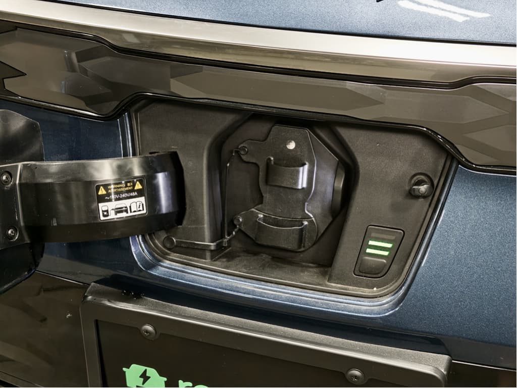 2025 Kia Niro EV view 5