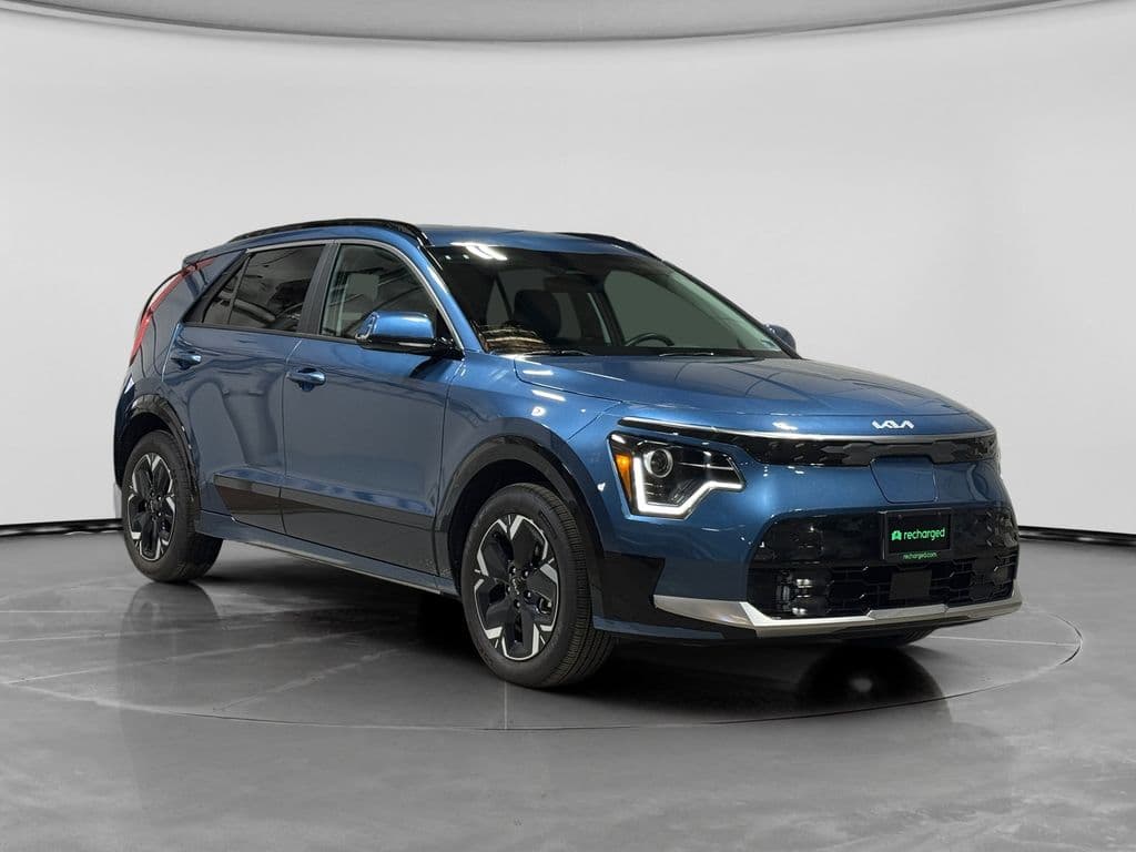 2025 Kia Niro EV view 4