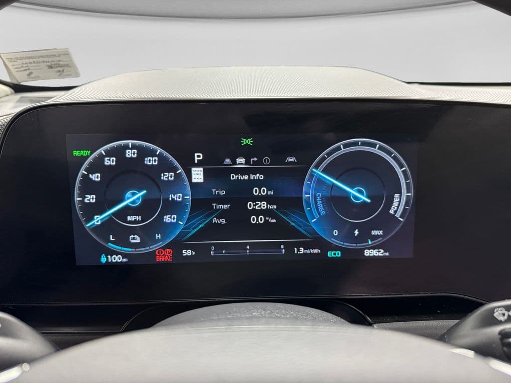 2025 Kia Niro EV view 6