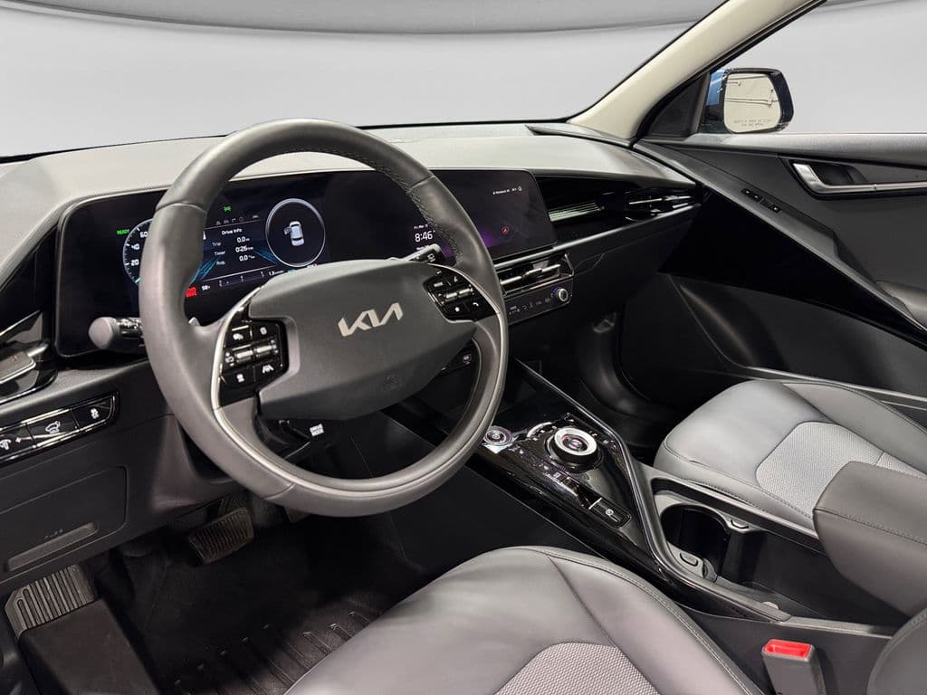 2025 Kia Niro EV view 16