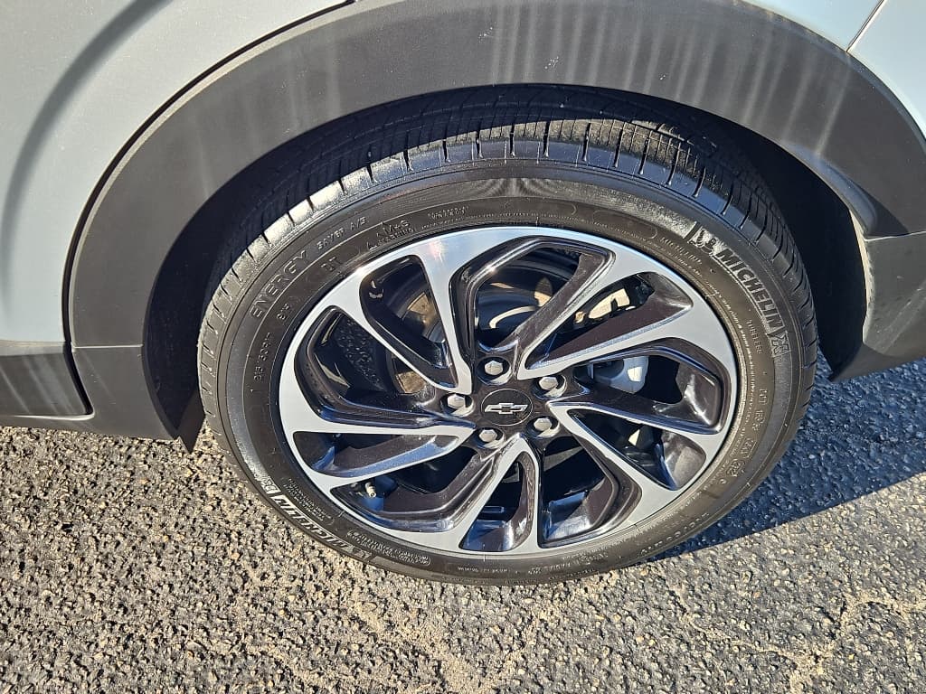 2022 Chevrolet Bolt EUV view 30